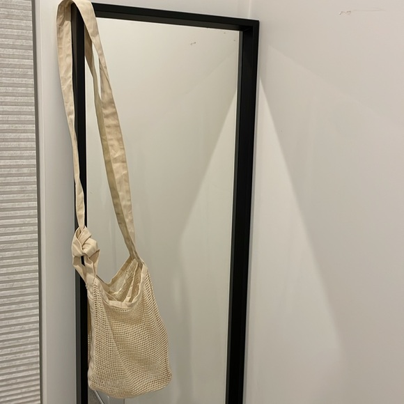 NWOT Mesh Carrying Tote Bag - Picture 4 of 5